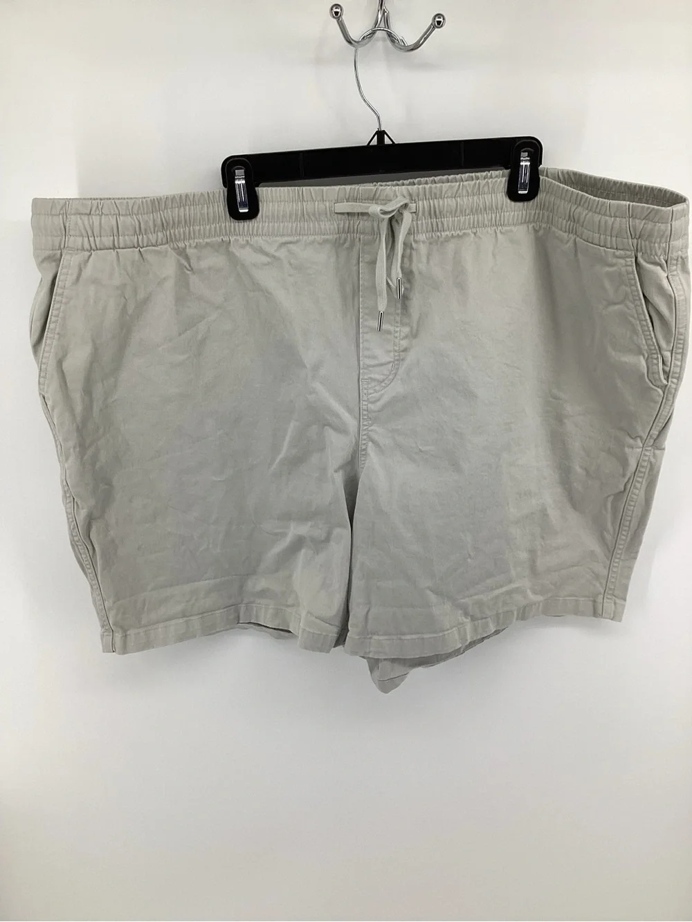Lands End Drawstring Shorts in Light Khaki